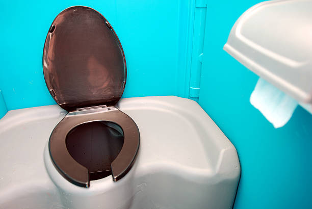 Best Portable bathroom rental  in Flanders, NY